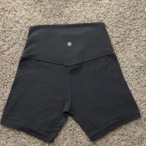 Lulu shorts Align